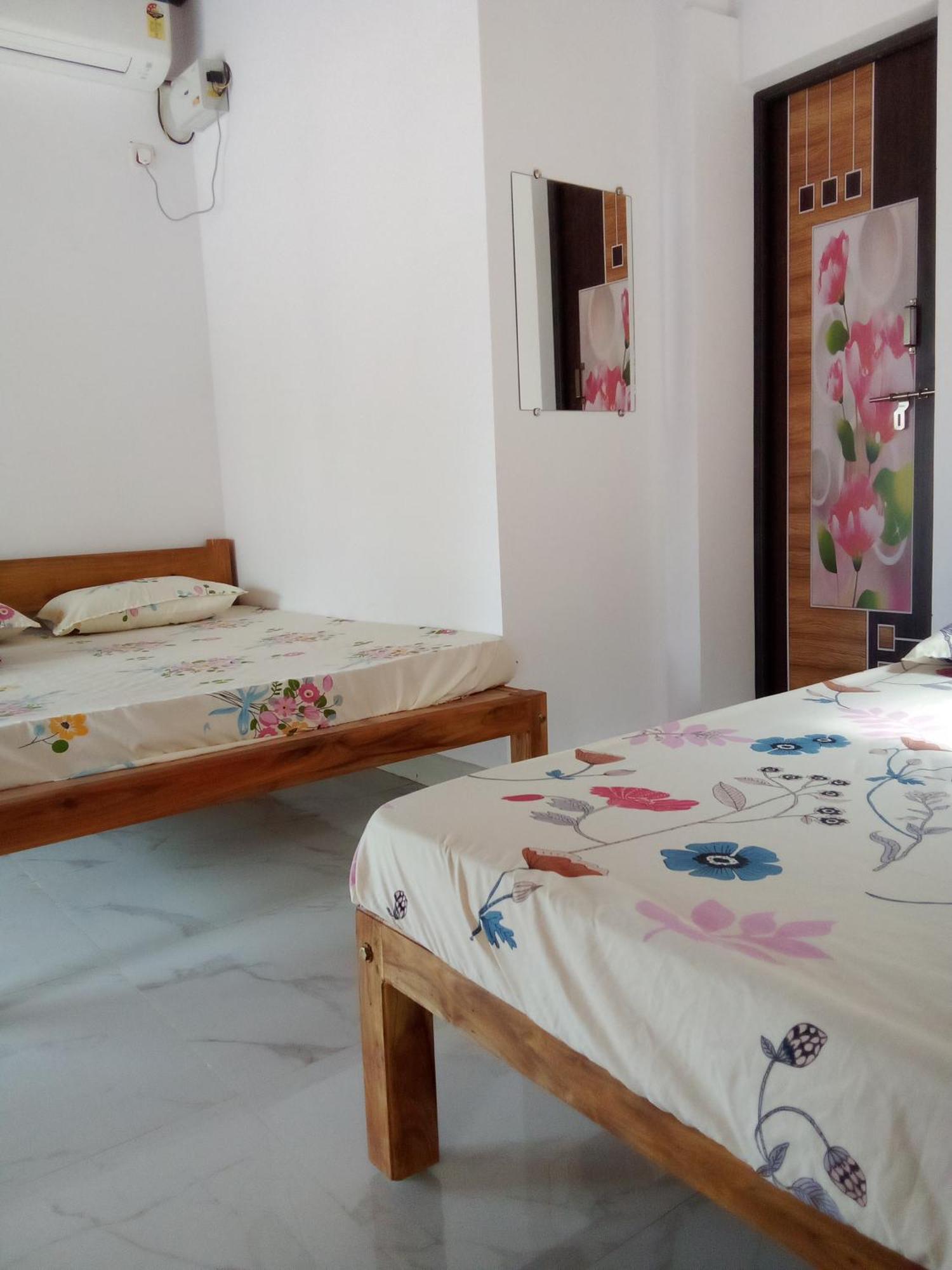 Gajananstay Beach Facing Rooms Gokarna Gokarna  Ngoại thất bức ảnh